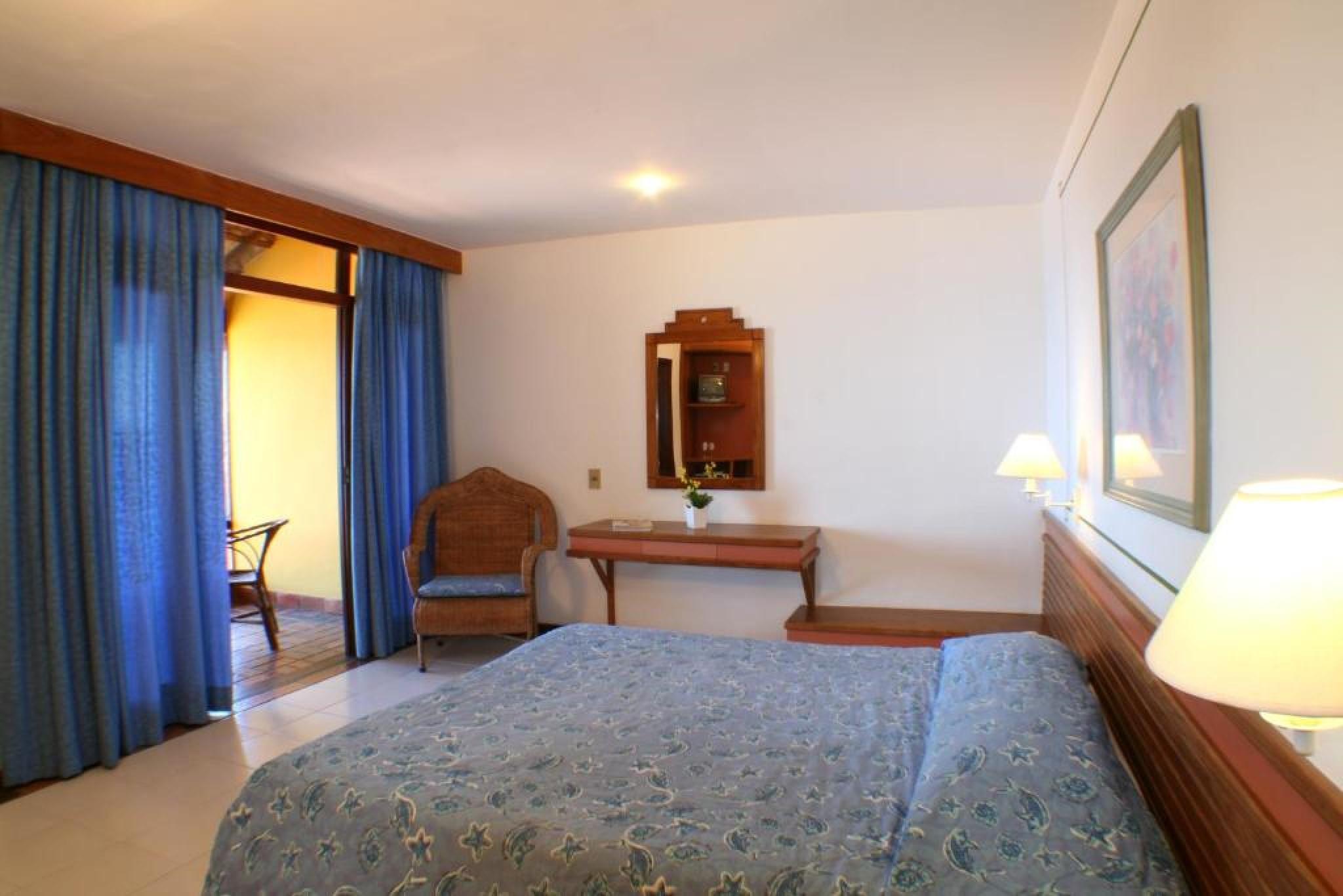 Colonna Galapagos Boutique